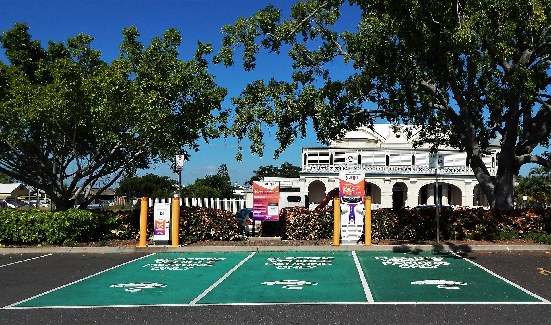 electric vehicle charging station city